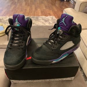 Jordan 5 black grapes